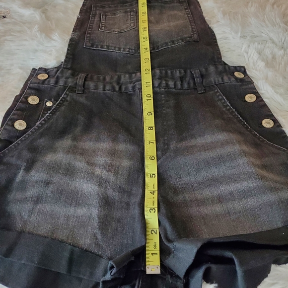 Love Tree Black Denim Overall Shorts - Picture 6 of 11